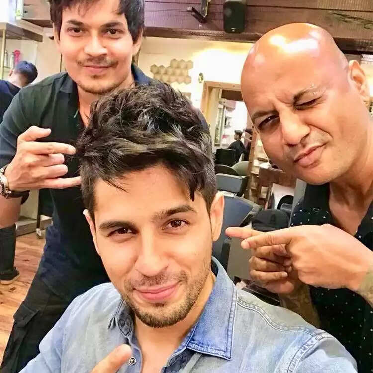 Top 5 Bollywood Hairstylist, Saloon