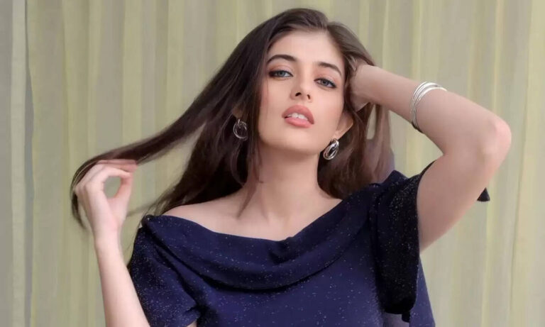 Urvi Singh Age, Family, Career, Biography