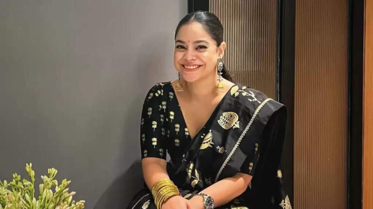 Sumona Chakravarti Biography, Age, Height, Career, Husband