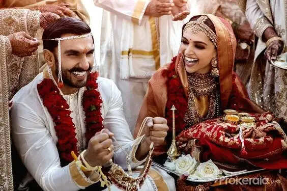 Deepika Padukone Shared A Humourous Post About Waiting For Her Husband!!!
