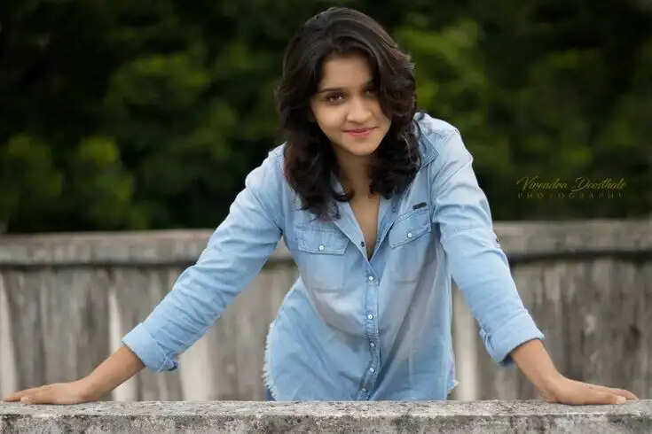Shivani Sonar Age, Movies, Photos, Biography