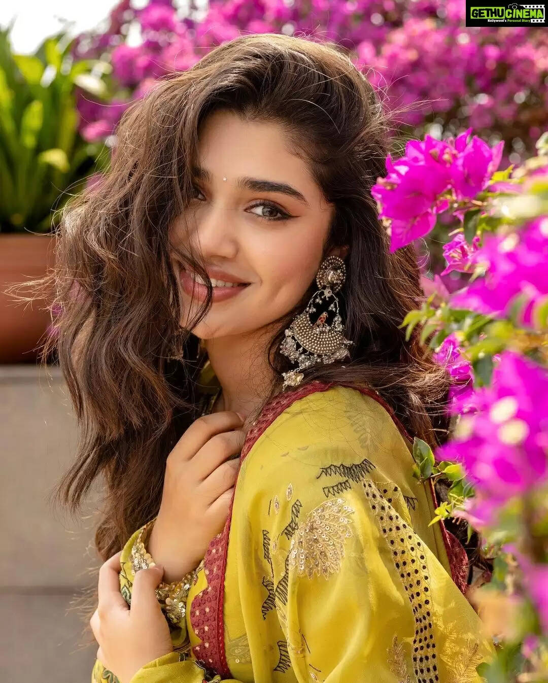 Krithi Shetty Age, Family, Movies, Biography