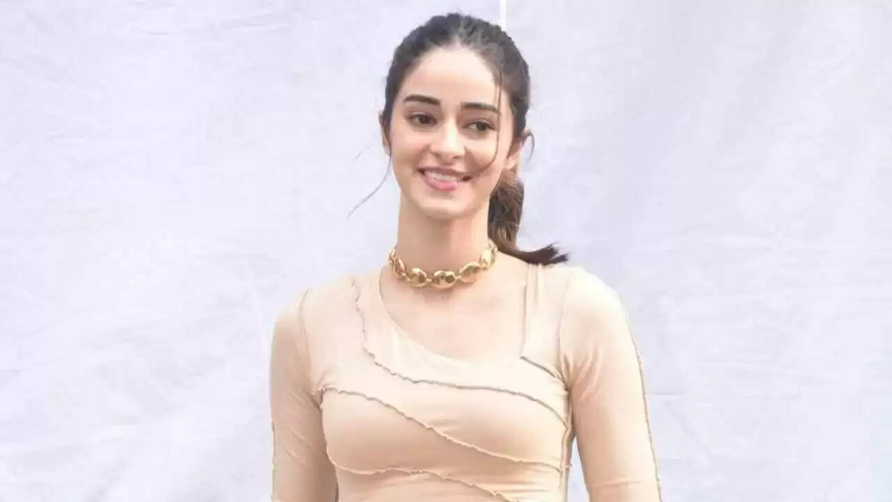 Ananya Panday Biography, Age, Height, Net Worth, Career, Nationality