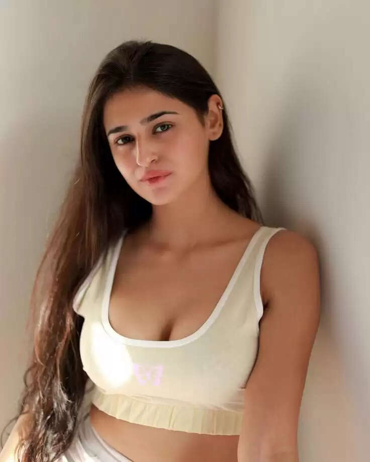 Prakriti Pavani Age, Net Worth, Affairs, Career, Biography