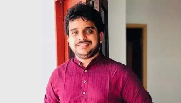 Ayalaan Director R Ravi Kumar Age, Biography, Movies, Wife
