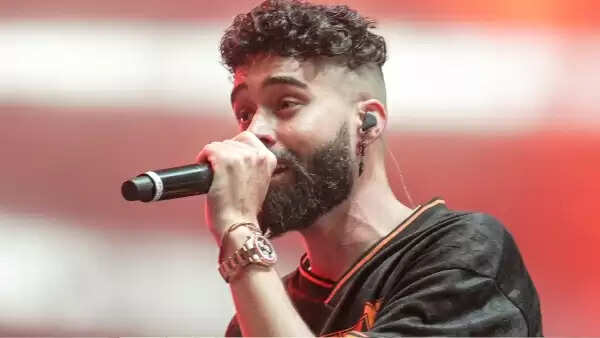 AP Dhillon Age, Education, Girlfriend, Career, Net Worth, Biography