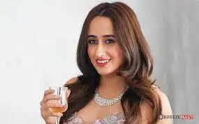 Natasha Dalal Biography, Age, Height, Caste, Wedding Date, Net Worth