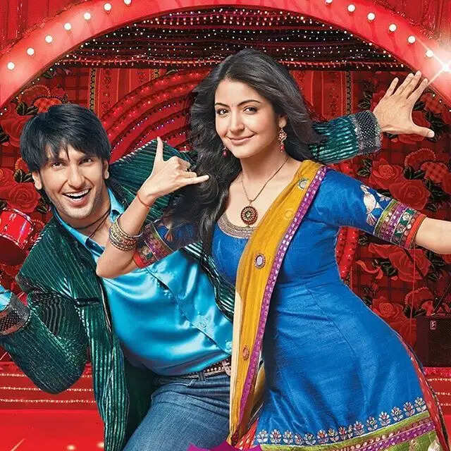 Best Dialogues Of Ranveer Singh And Anushka Sharma From Band Baaja Baaraat!!!