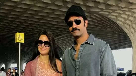 Take A Look At Katrina Kaif And Vicky Kaushal's Airport Look!!!