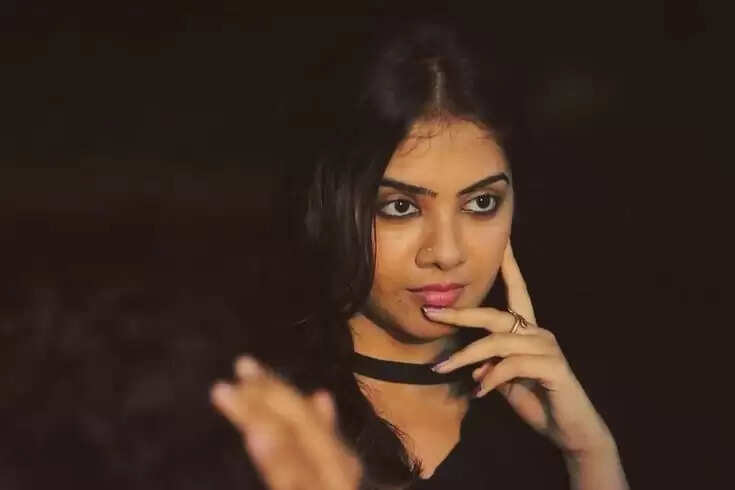 Vidhya Vijayakumar Biography, Age, Height, Career, Net Worth