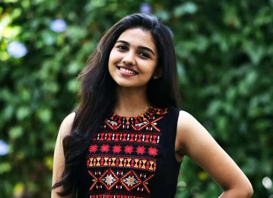Mamitha Baiju Actress, Biography, Age, Height, Career, Net Worth