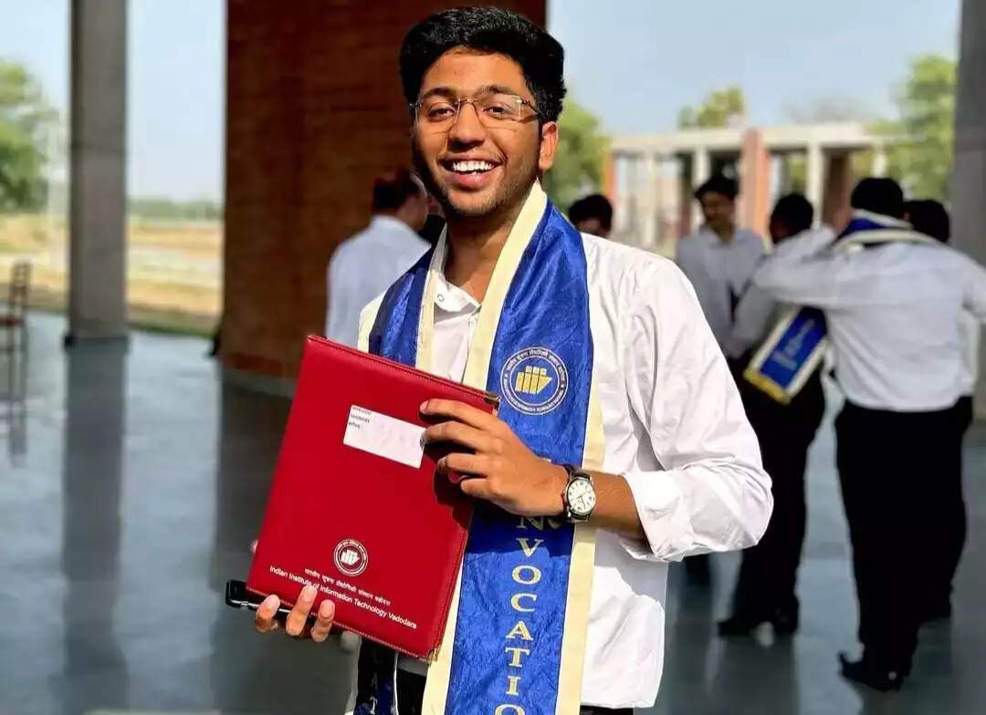 Shobhit Nirwan Biography, Age, Girlfriends, Net Worth, Career In 2025