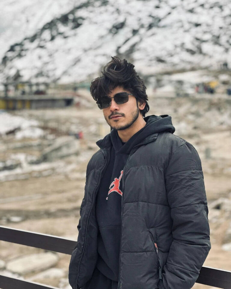 Purav Jha Age, Biography, Career, Height, Net Worth, Girlfriend In 2025