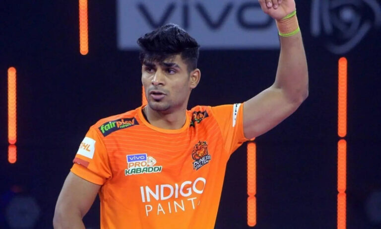 Know About Aslam Inamdar's Family