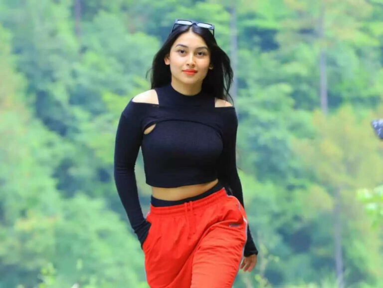 Akriti Negi Biography In 2025