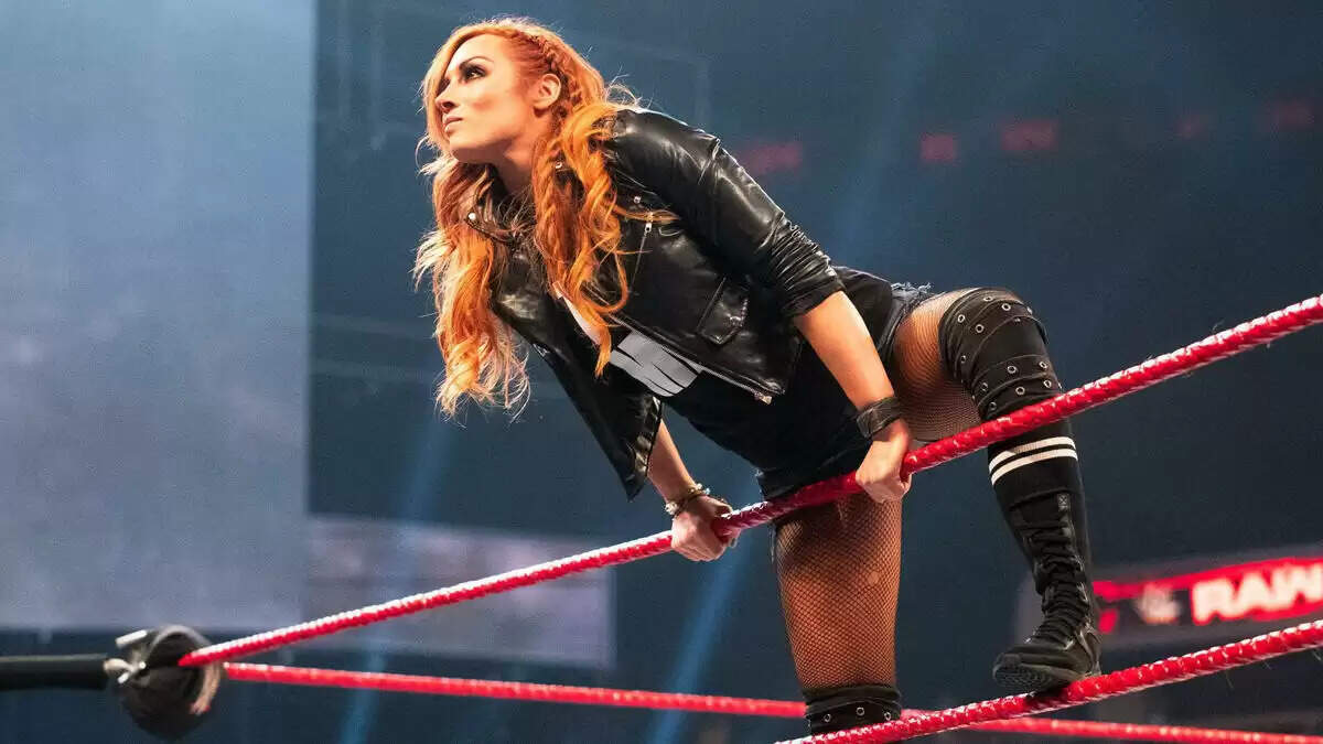 Top 10 WWE Greatest Women Superstars Till 2025