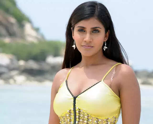 Kausha Rach Biography, Age, Height, Weight, Net Worth In 2025