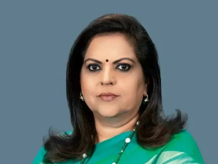 Navika Kumar (News Anchor) Age, Wiki, Salary, Son, Net Worth In 2025