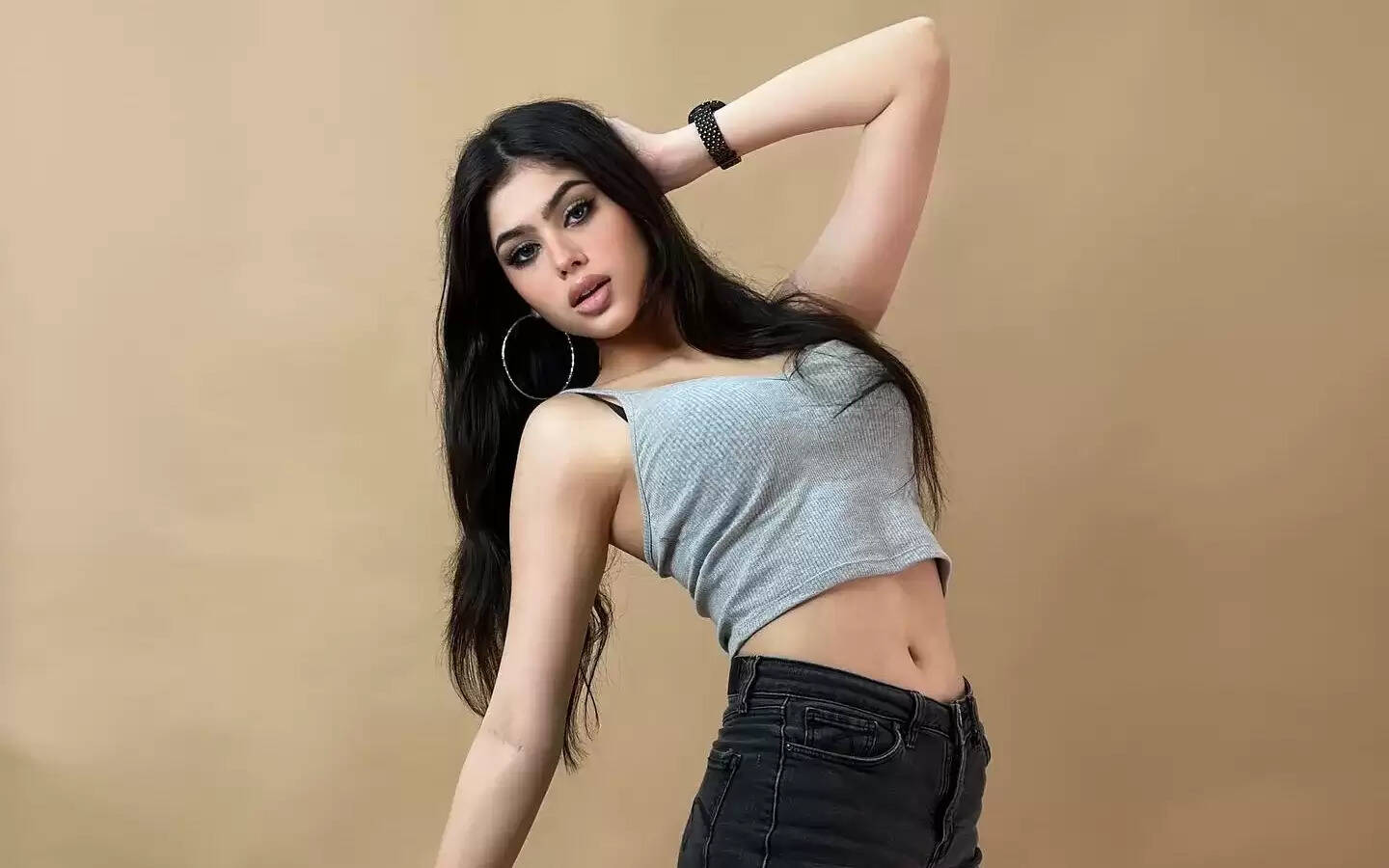 Riva Arora Height, Weight, Size, DOB, Husband, Boyfriends, Family, Biography In 2025