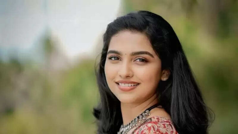 Krithi Shetty Height, Weight, Size, DOB, Husband, Boyfriends, Family, Biography In 2025
