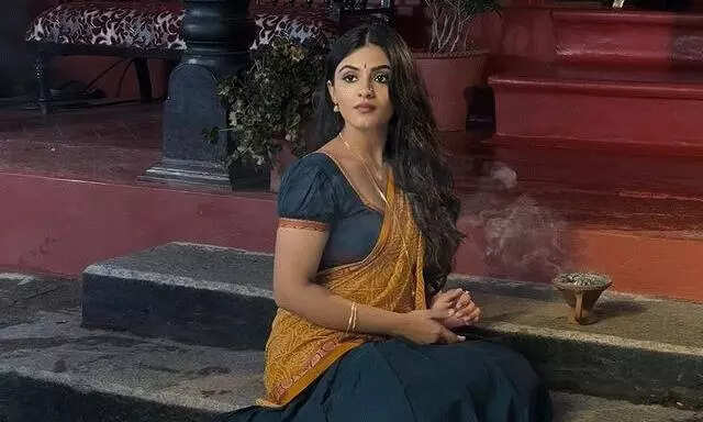 Nayan Sarika Biography, Age, Height, Career, Net Worth In 2025