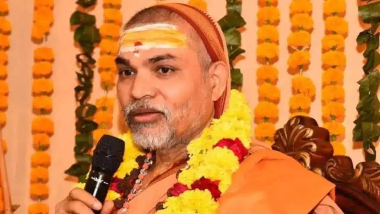 Swami Avimukteshwaranand Saraswati Biography, Age, Height, Career, Net Worth In 2025