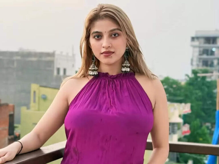 Komal Singh Biography, Wiki, Age, Income, Net Worth In 2025