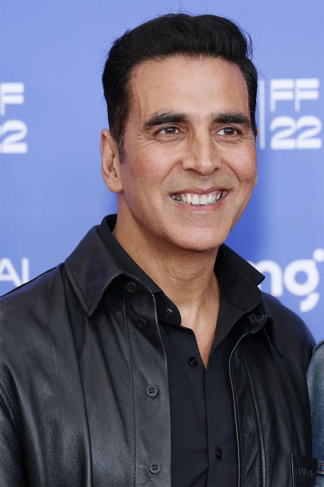 Akshay Kumar Biography, Height, Weight, Age, Affair, Family, Net Worth In 2025