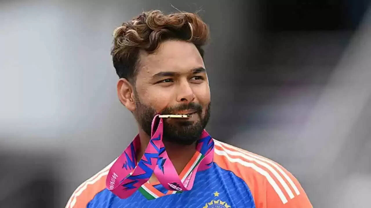 Rishabh Pant Age, Height, Wife, Girlfriend, Children, Family, Biography In 2025