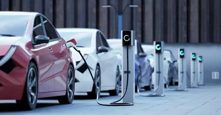 Top Electric Vehicle (EV) Courses to Accelerate Your Career in 2025