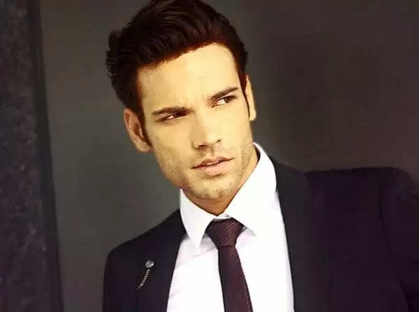Actor Vikas Verma Biography, Age, Height, Affairs, Family, Wiki In 2025