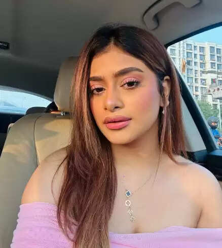 Anam Darbar Age, Biography, Career, Height, Net Worth In 2025