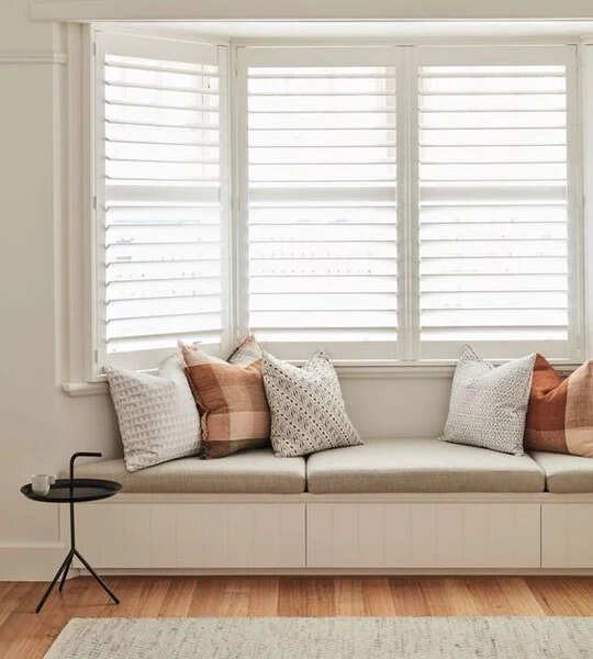 Top 10 Inspiring Bay Window Designs Ideas