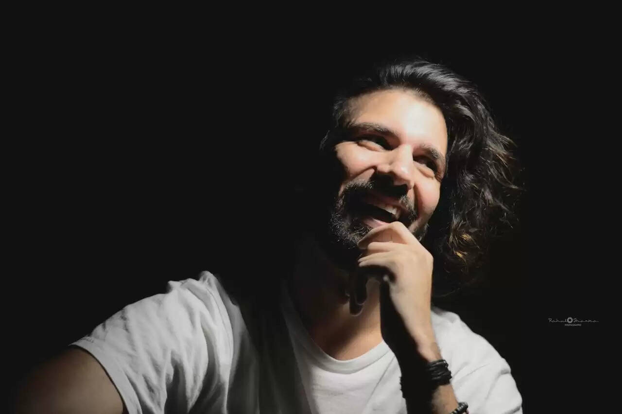Mohit Chhikara Youtuber Wiki, Biography, Age, Girlfriend, Career, Net Worth In 2025