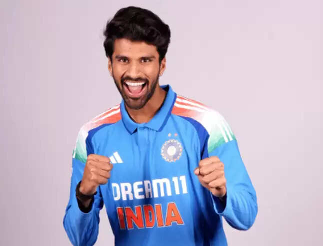 Washington Sundar Family, Father, Mother, Sister, Biography In 2025