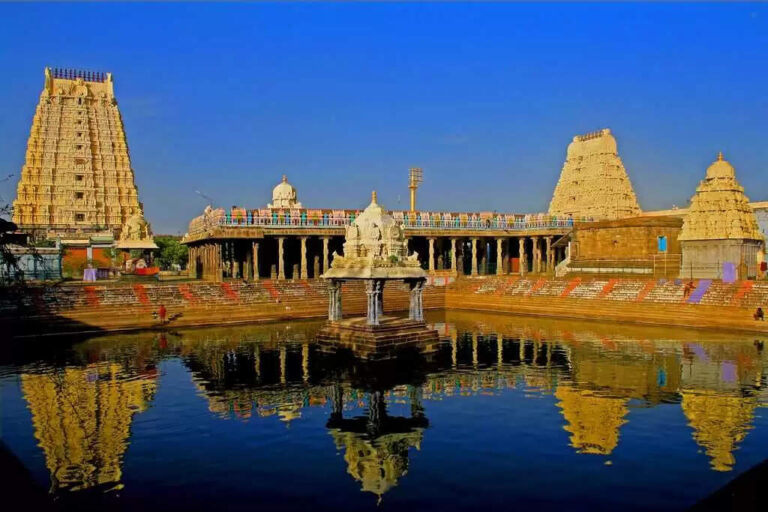 Know About Kanchi Kamakshi Temple Timings, Pooja Schedule, Location, Address