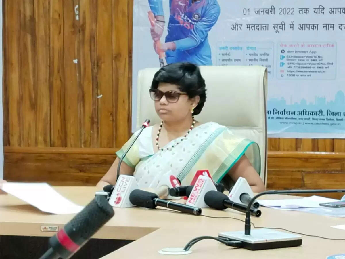 Patil Pranjal Lahensingh IAS Biography, Age, Husband, Rank, Batch, Cadre, UPSC Marksheet, Family In 2025