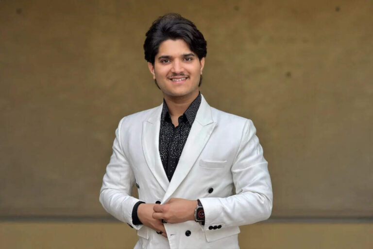 Mridul Tiwari Age, Biography, Height, Bigg Boss, Net Worth In 2025