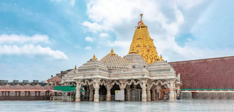 Know About Ambaji Mandir Timing, Location, Ticket Price
