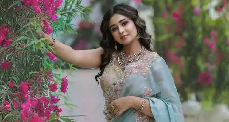 Mouna Guddemane (Actress) Biography, Age, Height, Career, Net Worth In 2025