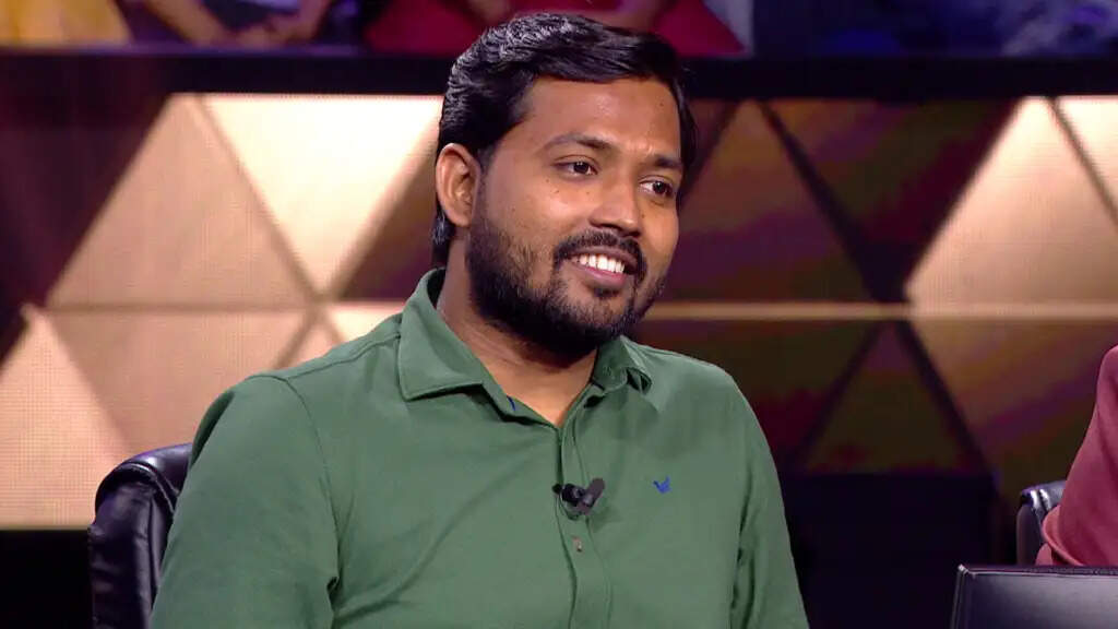 Khan Sir Biography, Age, Wife, Income, and Net Worth In 2026