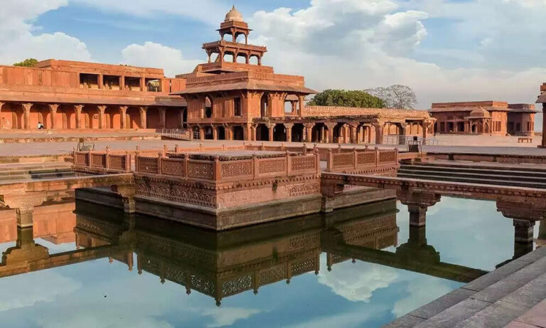 Top 10 Famous Historical Places In India In 2026