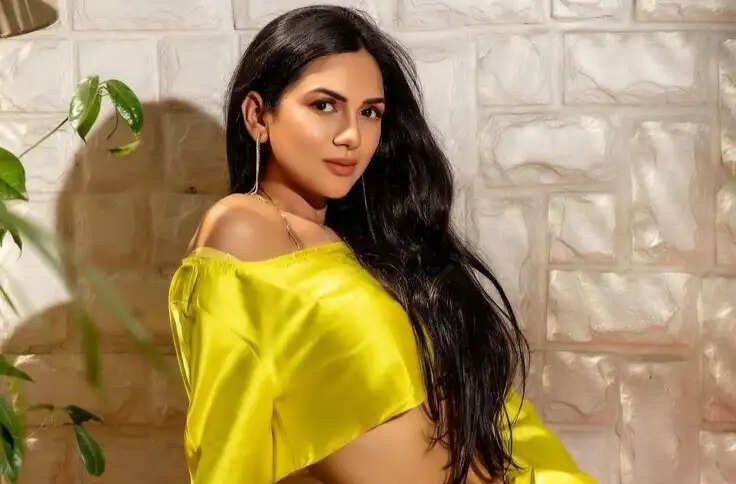 Akanksha Chamola Biography, Career, Marriage and Life Style, Net Worth In 2026