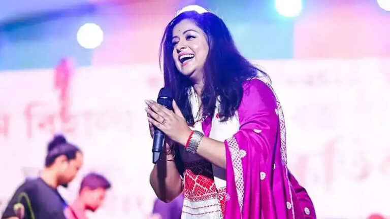Gayathri Sri Wiki, Biography, Age, Photos, Spouse In 2026