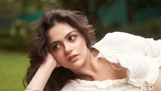 Aneet Padda Age, Height, Net worth In 2026