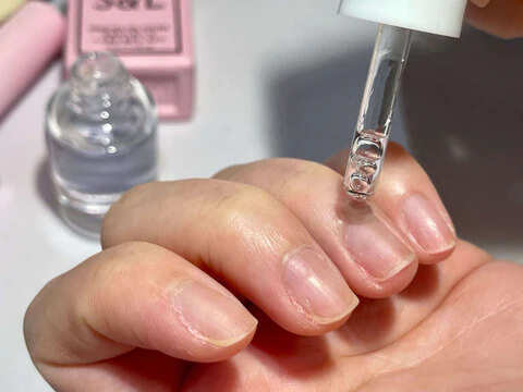Top 6 Steps To Remove Nail Polish At Home In 2026