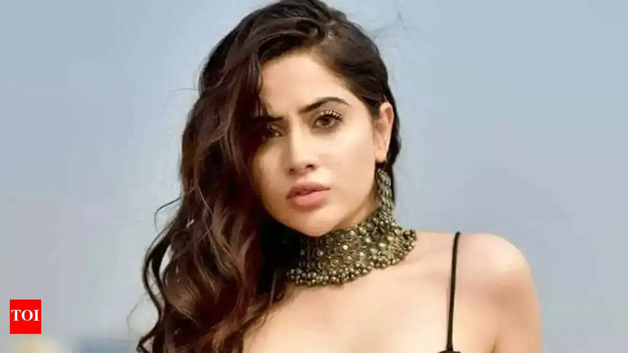Urfi Javed, Size, Height, Weight, DOB, Boyfriend, Husband, Family, Biography In 2026