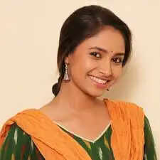 Sayali Deodhar Wiki, Biography, Age, Movies, Photos