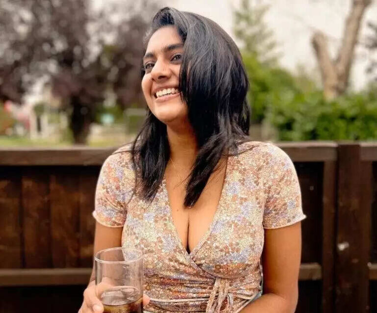 Know about the 5 Fun Facts of Aneena Maria: Her Biography, Age, Role in Uppum Mulakum in 2026