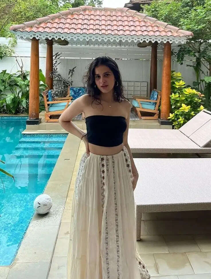 Know about The Taneeshow (Taneesha Mirwani): Real Name, Biography, Age, boyfriend, Net Worth in 2026